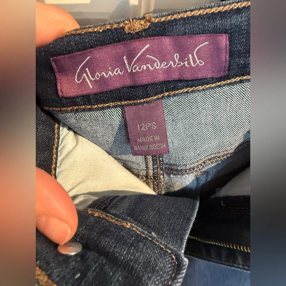 Gloria Vanderbilt Women's Dark Blue Straight Leg Jeans - Picture 4 of 10